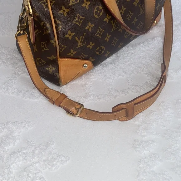 Louis Vuitton Retiro PM Authentic handbag